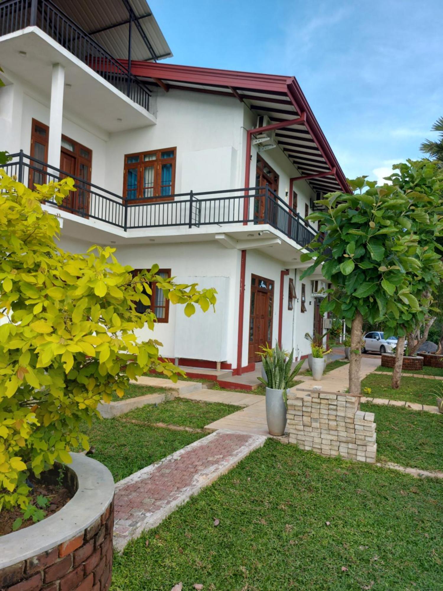Green Shield Resort อนุราธปุระ ภายนอก รูปภาพ
